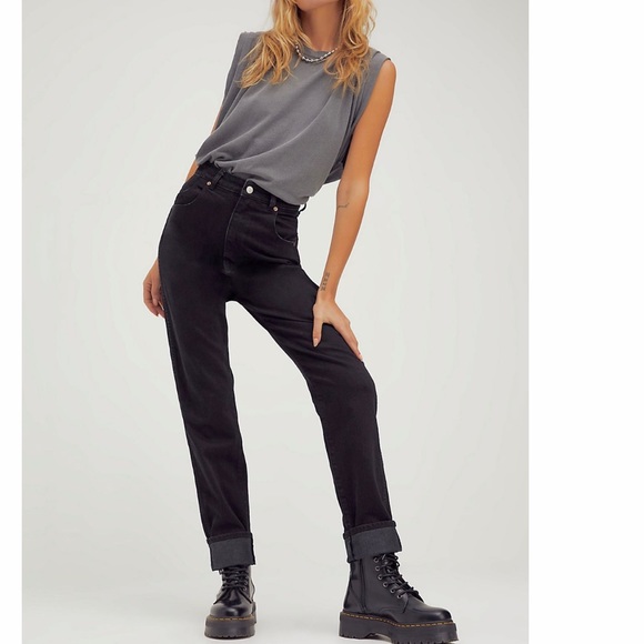 Free People Denim - NWT ROLLA’S ELLE JEANS